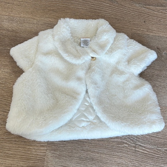 Gymboree Faux Fur Shrug Quilted Dress Coat White Plush Girls Size 7 - Picture 2 of 7